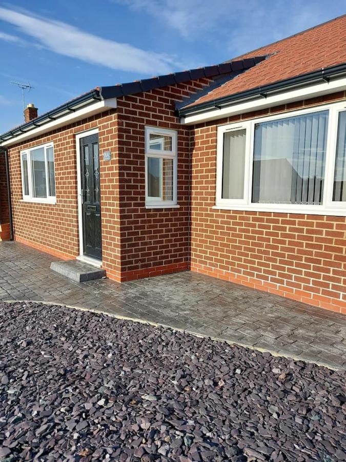 Superb Bungalow Villa Стоктън он Тийс Екстериор снимка